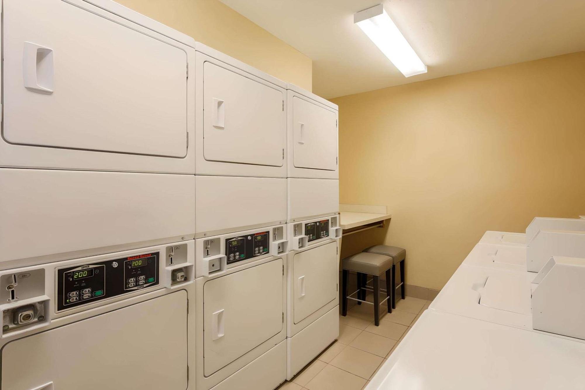 Mainstay Suites St Louis - Galleria Richmond Heights Екстериор снимка
