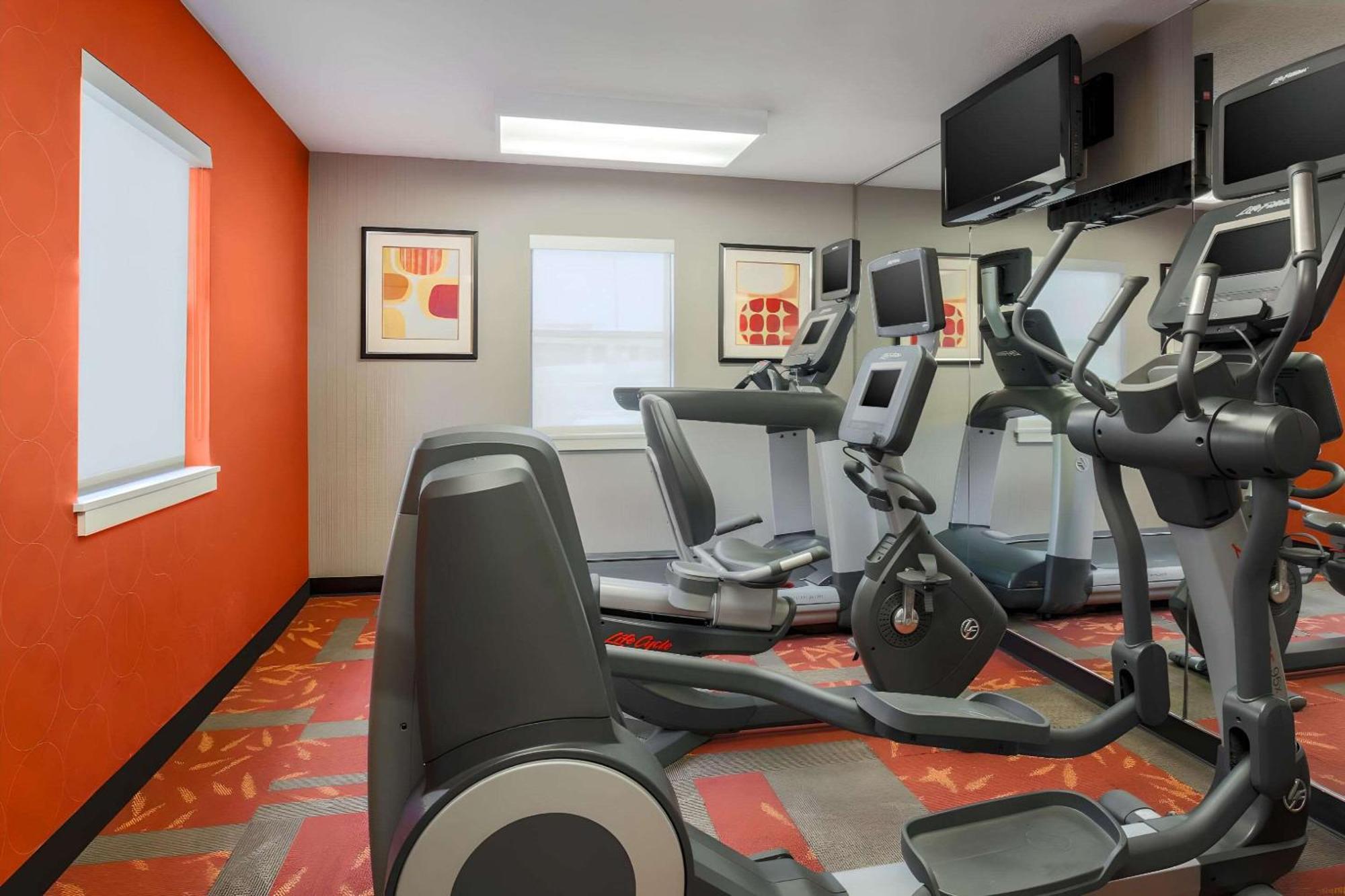 Mainstay Suites St Louis - Galleria Richmond Heights Екстериор снимка