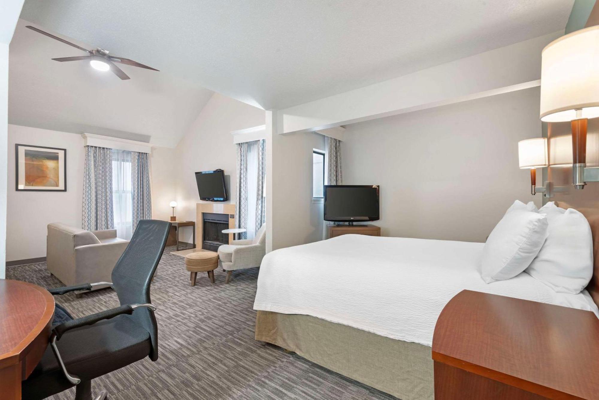 Mainstay Suites St Louis - Galleria Richmond Heights Екстериор снимка