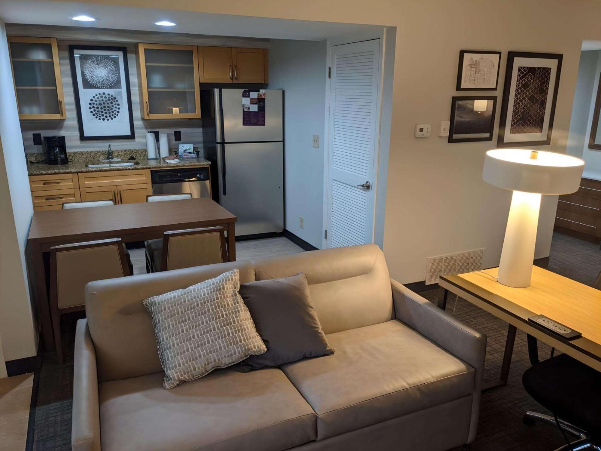 Mainstay Suites St Louis - Galleria Richmond Heights Екстериор снимка